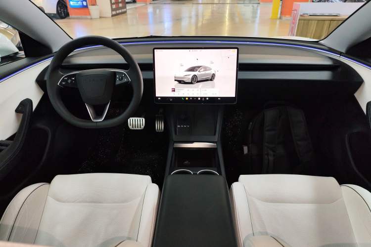 Used Tesla Model 3 2024 High-Performance All-Wheel-Drive Version
