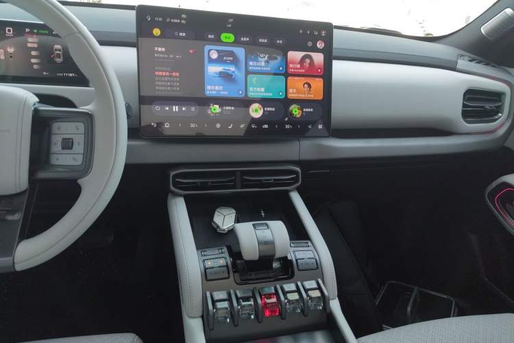 Used  Titanium 3 2025 501KM All-Wheel Drive Intelligent Driving Ultra Version