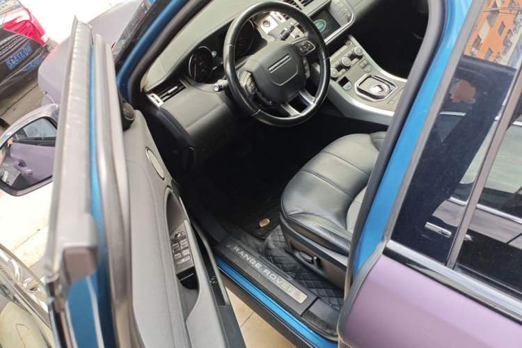 Used Land Rover Range Rover Evoque 2016 2.0T SE Smart Glow Edition
