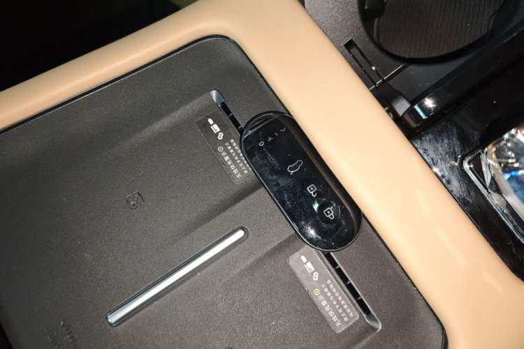 Used Hima AITO M7 2024 1.5T Intelligent Driving 4WD Pro Edition 5 Seats
