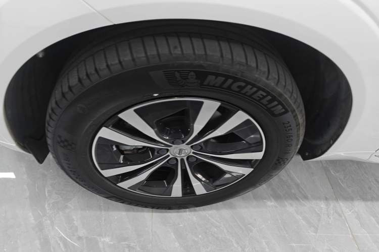 Used Volvo XC60 2023 B5 4x4 Smart Luxury Edition