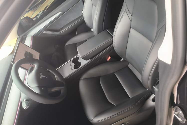 Used Tesla Model Y 2024 Rear-Wheel-Drive Version