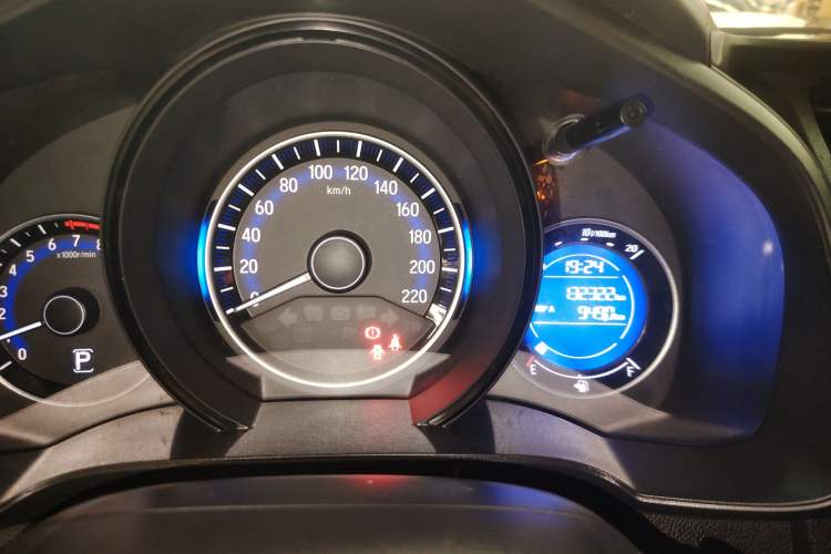 Used Honda Fit 2016 1.5L LXS CVT Comfort Sunroof Version
