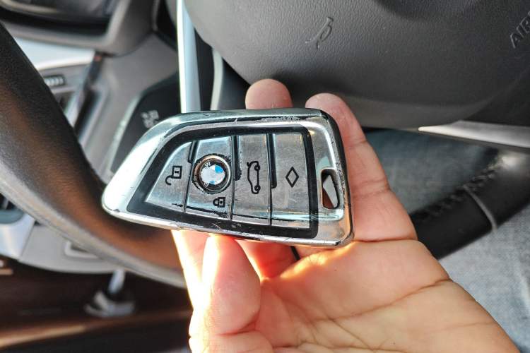 Used BMW X1 2016 sDrive18Li Premium Edition
