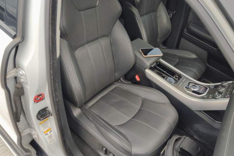 Used Land Rover Range Rover Evoque 2017 2.0T SE PLUS Smart Enjoyment Edition