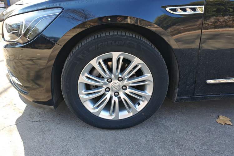 Used Buick LaCrosse 2018 20T Luxury Model