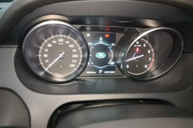 Used Land Rover Discovery Sport 2018 240 PS SE Version