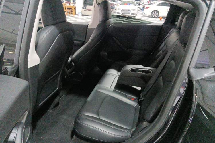 Used Tesla Model Y 2021 Standard Range Rear-Wheel Drive Version