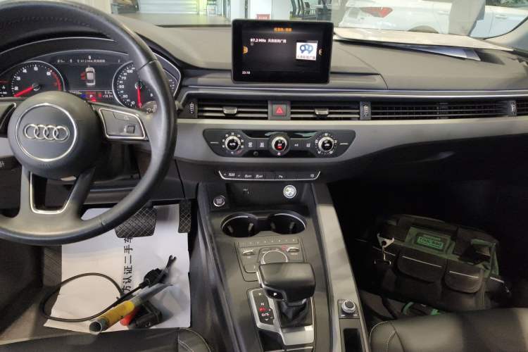 Used Audi A4L 2019 40 TFSI Ambition China VI