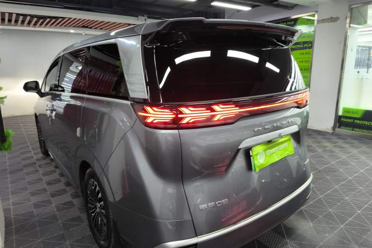 Used Denza D9 2022 DM-i 970 Four-Wheel Drive Prestige Model