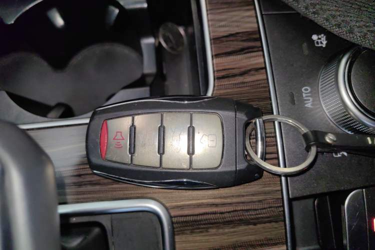 Used Haval H9 2017 2.0T Gasoline 4x4 Premium 5-Seater
