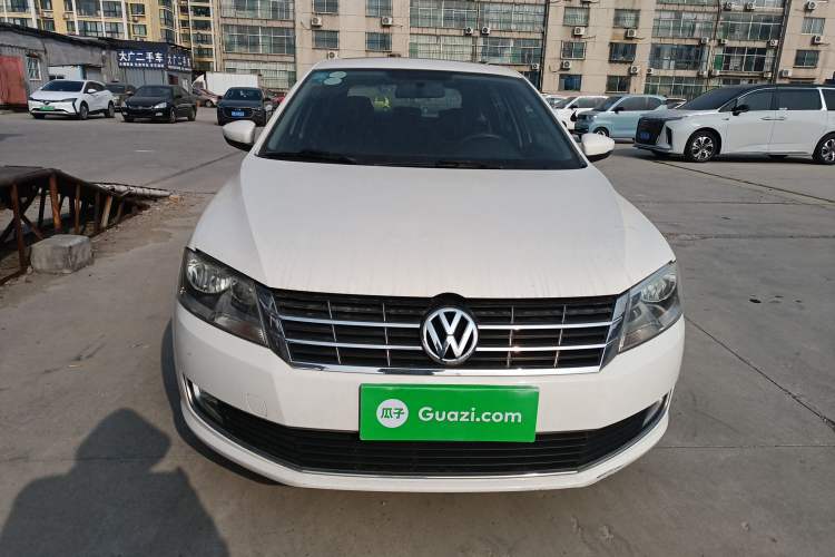 Used Volkswagen Gran Lavida 2013 1.6L Automatic Comfort Model
