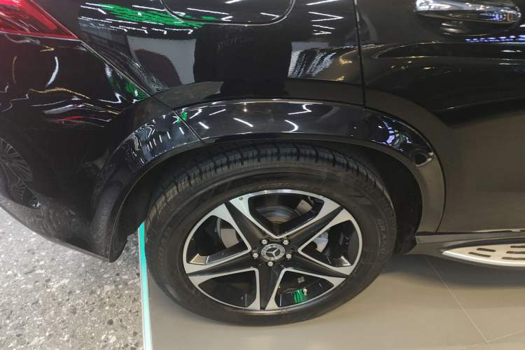 Used Mercedes-Benz GLE 2022 GLE 350 4MATIC Stylish Model
