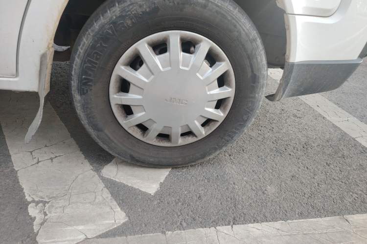 Used JMC Transit 2017 2.8T Commercial Version Short Wheelbase Mid-Roof 6/7/8-Seater JX493
