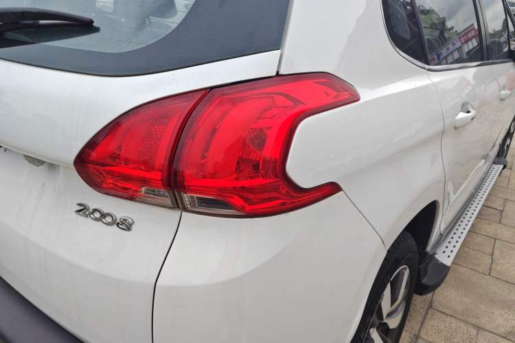 Used Peugeot 2008 2014 1.6L Automatic Navigation Edition
