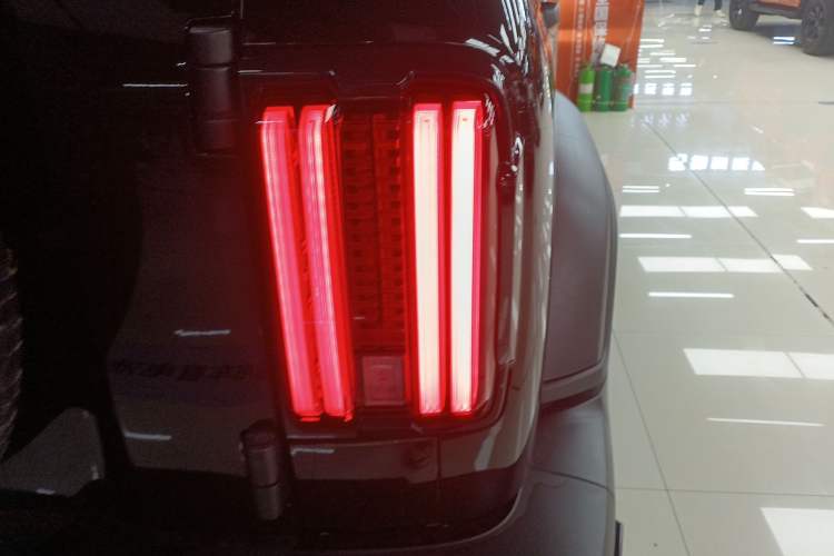 Used Tank 300 New Energy 2025 Hi4-T
