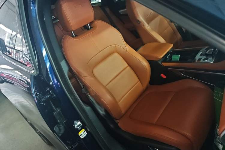 Used Jaguar F-PACE 2021 340 PS R-Dynamic SE