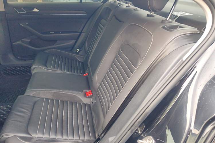 Used Volkswagen Magotan 2020 330TSI DSG Leading Model
