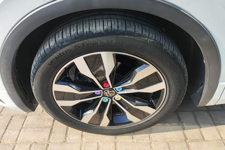 Used Volkswagen Tiguan L 2023 330TSI Automatic Two-Wheel Drive R-Line Enjoyment Edition