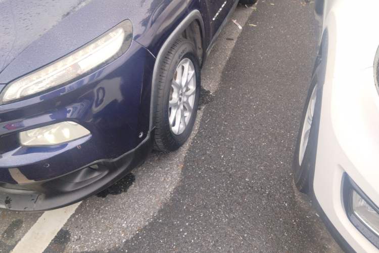 Used  Cherokee 2016 2.0L Superior Edition
