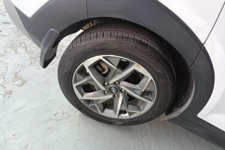 Used Hyundai Tucson 2019 280TGDi Dual-Clutch Two-Wheel Drive Fashion Edition China VI Standard
