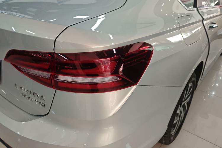 Used Volkswagen Lavida 2023 300TSI DSG Full-Comfort Edition
