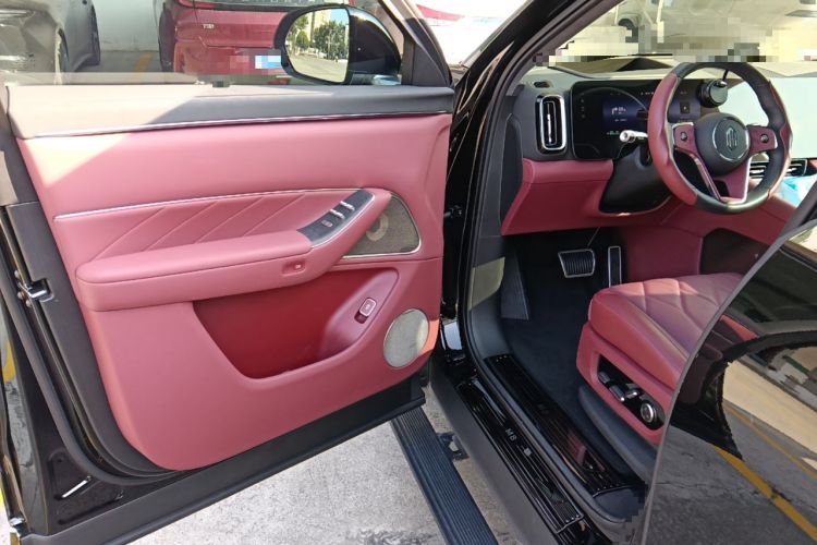 Used Hima AITO M8 2025 Extended-Range Ultra Version 53.4 kWh 6-Seater Edition
