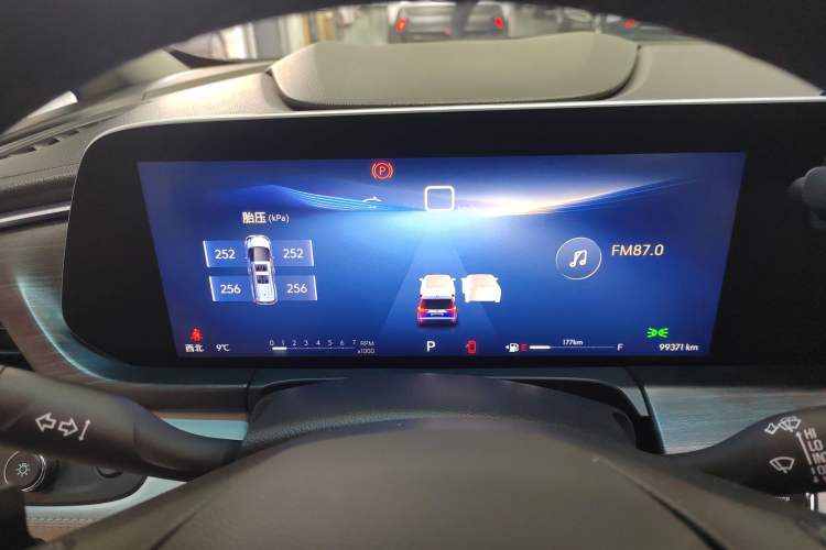 Used Buick GL8 2023 ES Lu Zun Deluxe and Yue Edition
