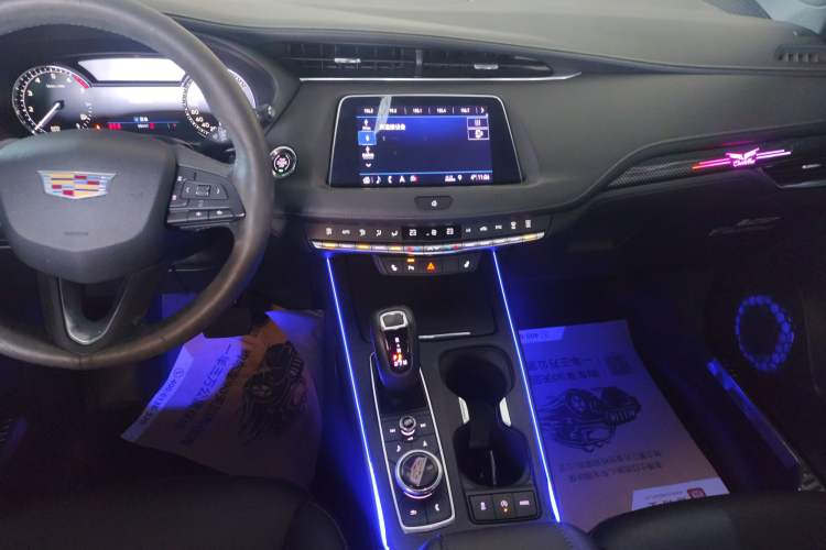 Used Cadillac XT4 2018 28T Two-Wheel Drive Leading Version