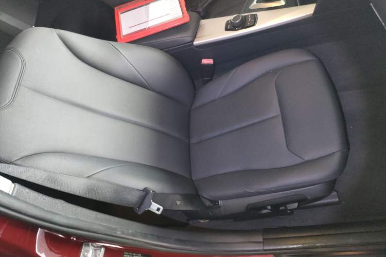 Used BMW 3 Series 2015 316Li Fashion Model