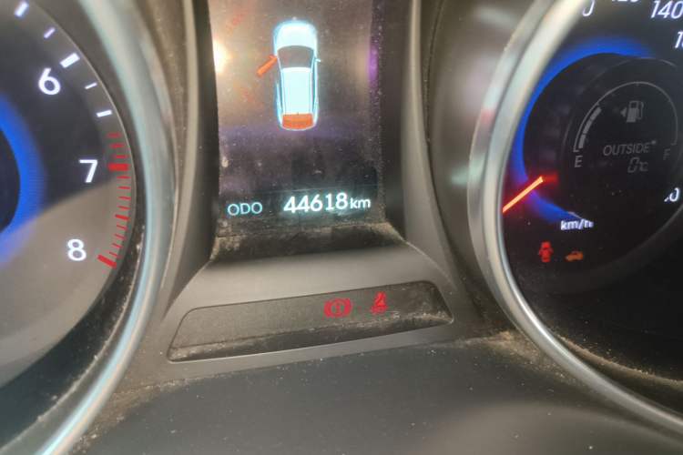 Used Hyundai Santa Fe 2015 2.0T Automatic All-Wheel Drive Smart Version 5 Seats