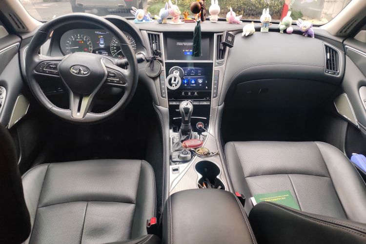 Used Infiniti Q50L 2018 2.0T Enjoyment Version China VI Standard