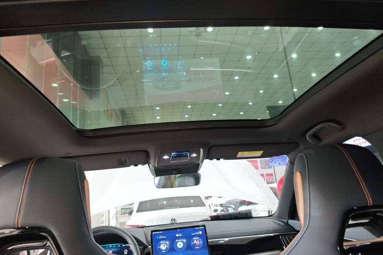 Used BYD Song PLUS New Energy 2024 HONOR Edition DM-i 71km Luxury Model
