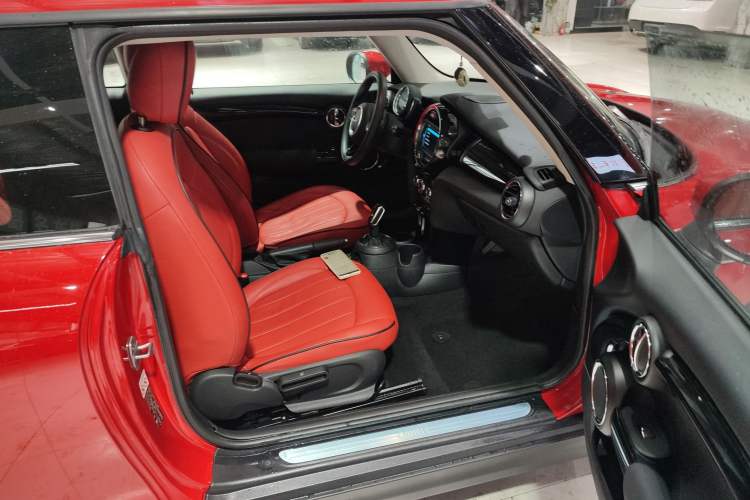 Used  MINI 2019 1.5T ONE PLUS