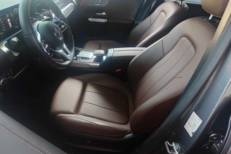 Used Mercedes-Benz GLB 2023 GLB 220 Fashion Model
