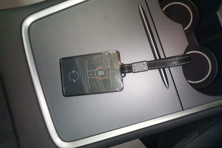 Used Tesla Model Y 2021 Long-Range All-Wheel-Drive Version 3D7