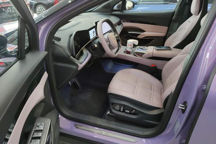 Used Hongqi Tiangong 08 2025 680 Ultra Four-Wheel-Drive Version