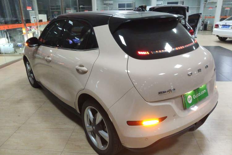 Used ORA Good Cat 2023 401 km Standard Range Prestige Version Lithium Iron Phosphate
