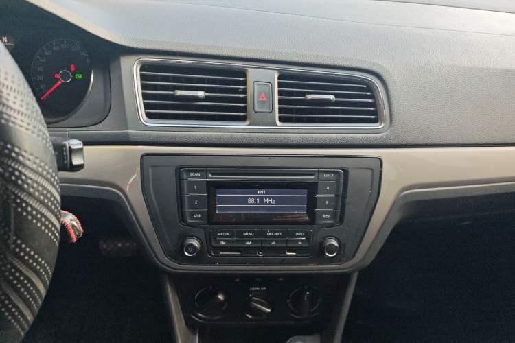 Used Volkswagen Lavida 2017 1.6L Automatic Fashion Edition
