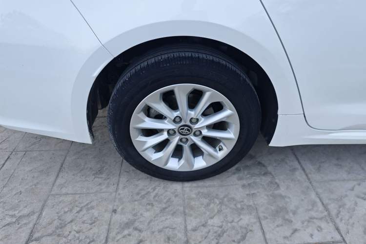 Used Toyota Corolla 2021 Dual-Motor 1.8L E-CVT Elite Edition
