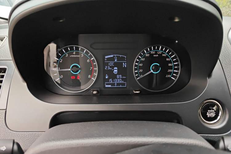 Used FORTHING Joyear S50 2014 1.6L CVT Luxury Model