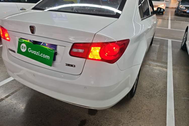 Used Roewe 350 2015 1.5L Manual Luxury Sunroof Edition