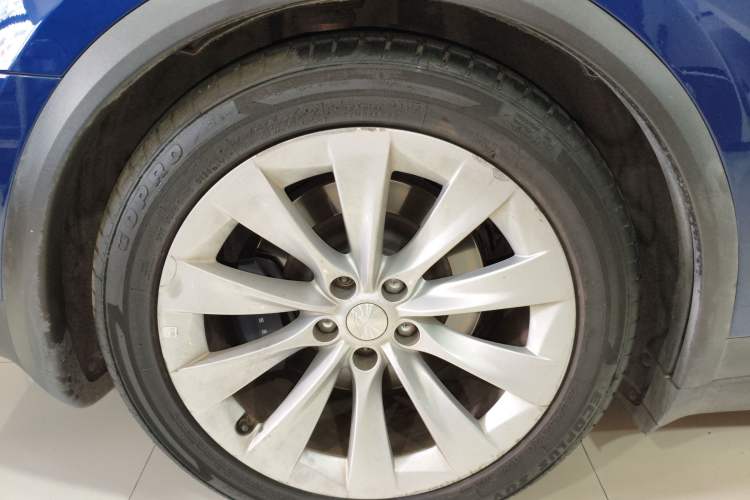 Used Tesla Model X 2019 Long-Range Version
