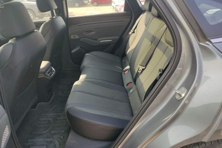 Used BYD Qin L 2025 DM-i Smart Drive 120KM Leading Model