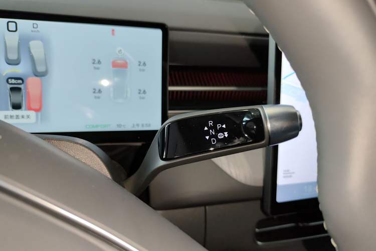 Used XPeng G6 2025 625 Long-Range Max Flagship Edition
