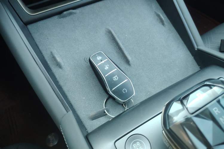 Used BYD Qin L 2025 DM-i Smart Drive 120KM Excellence Model