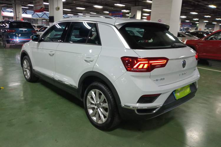 Used Volkswagen T-ROC 2022 280TSI DSG Two-Wheel Drive Elite PLUS
