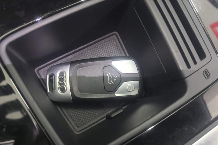 Used Audi Q5L 2022 Updated 40T Luxury Dynamic Edition
