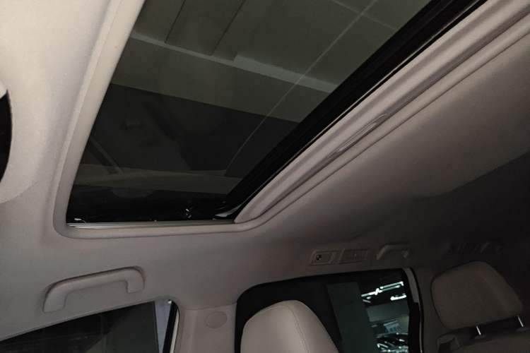 Used GAC Trumpchi M8 2018 320T Luxury Edition
