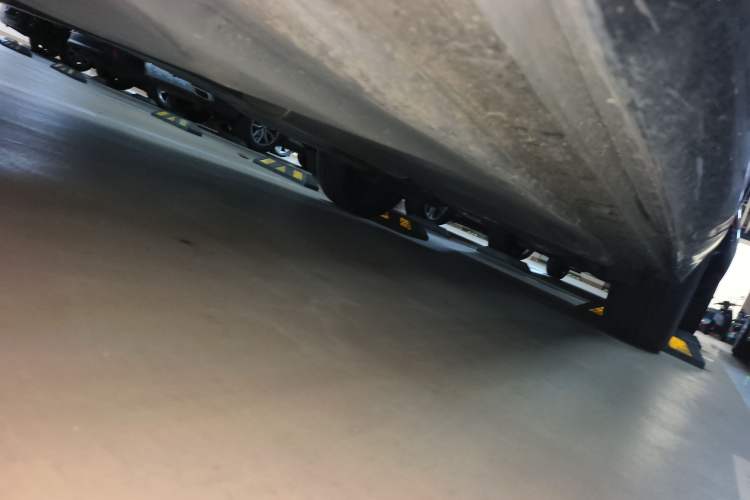 Used Volkswagen Tiguan L 2023 Restyled 330TSI Automatic Two-Wheel Drive R-Line Enhanced Comfort Version
